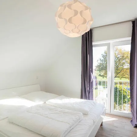 Holiday home Dhh Claire Karlshagen